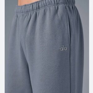 ALO Yoga Steel Gray Accolade sweatpants women